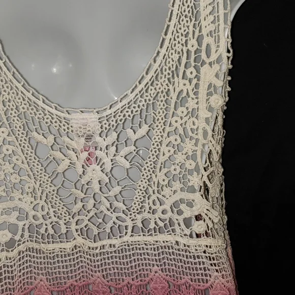 Dolled Up lace tank top - Picture 5 of 9